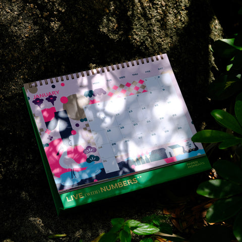2027・LIVE (WITH) NUMBERS・DESK CALENDAR